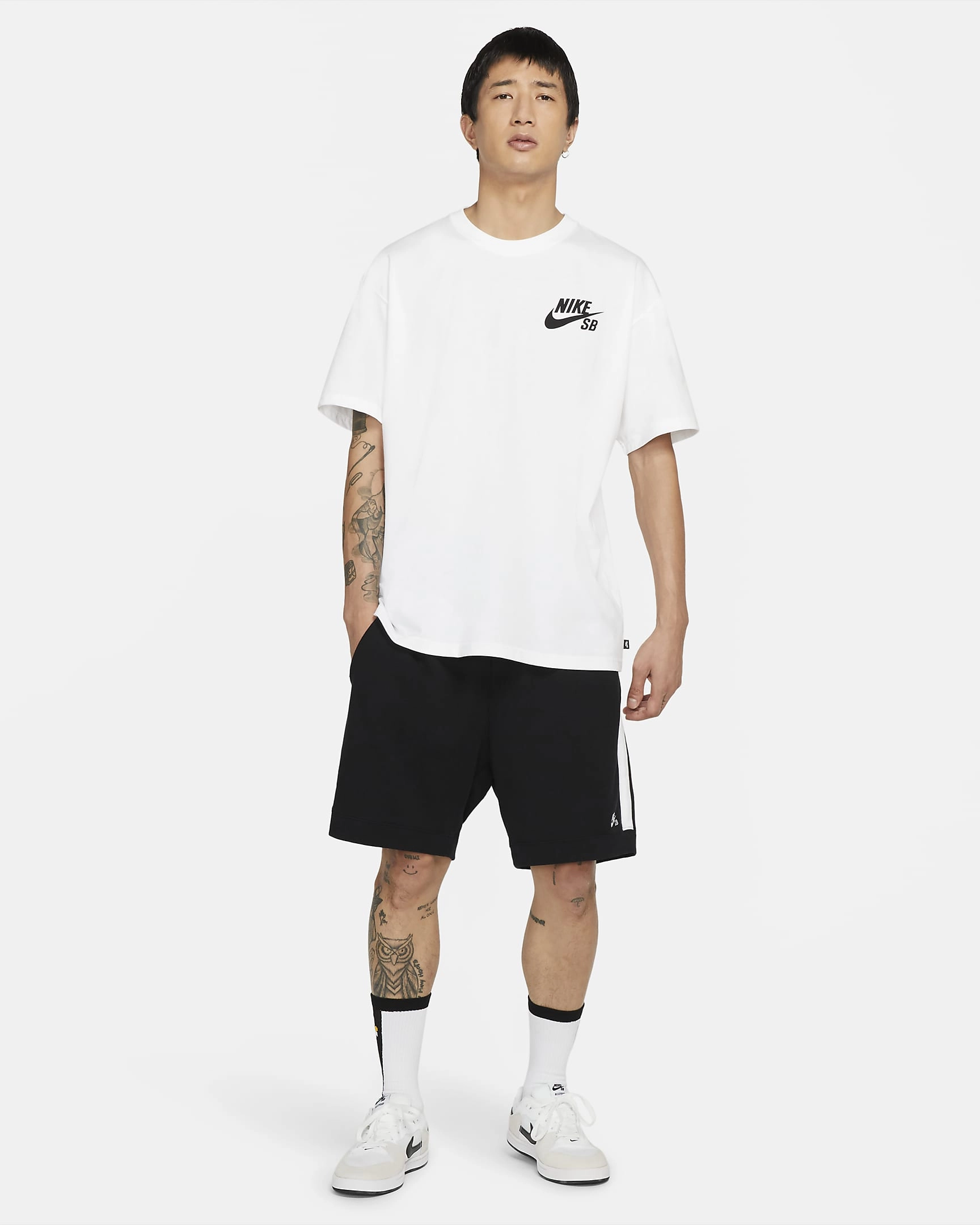 Nike SB Logo Skate T-Shirt – Slå til med stil og komfort!